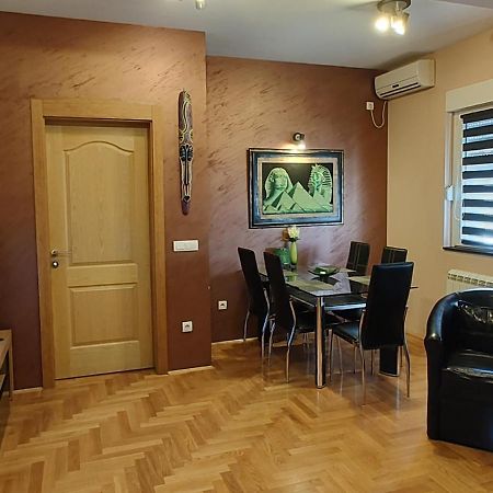 Apartment Stefana Belgrado Exterior foto